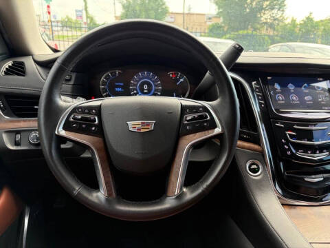 2016 Cadillac Escalade Luxury Collection