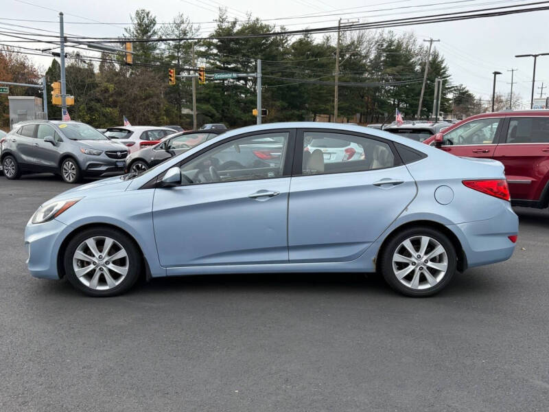 2013 Hyundai Accent GLS