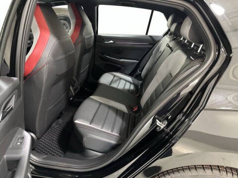 2025 Volkswagen Golf GTI SE