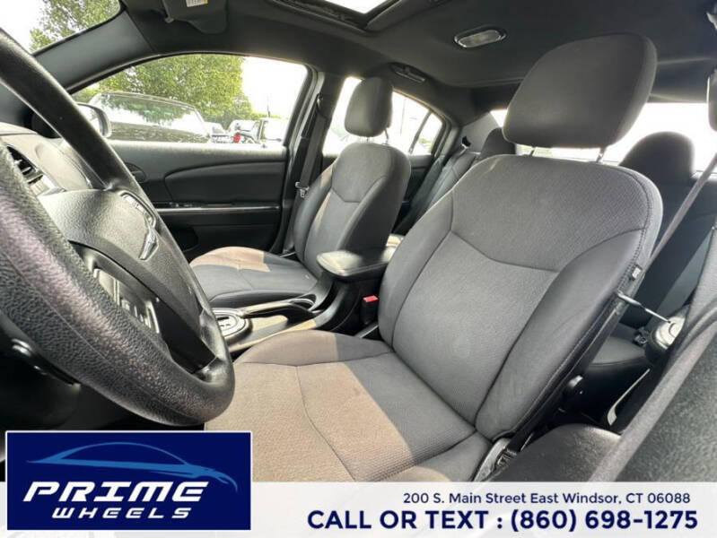 2013 Chrysler 200 LX