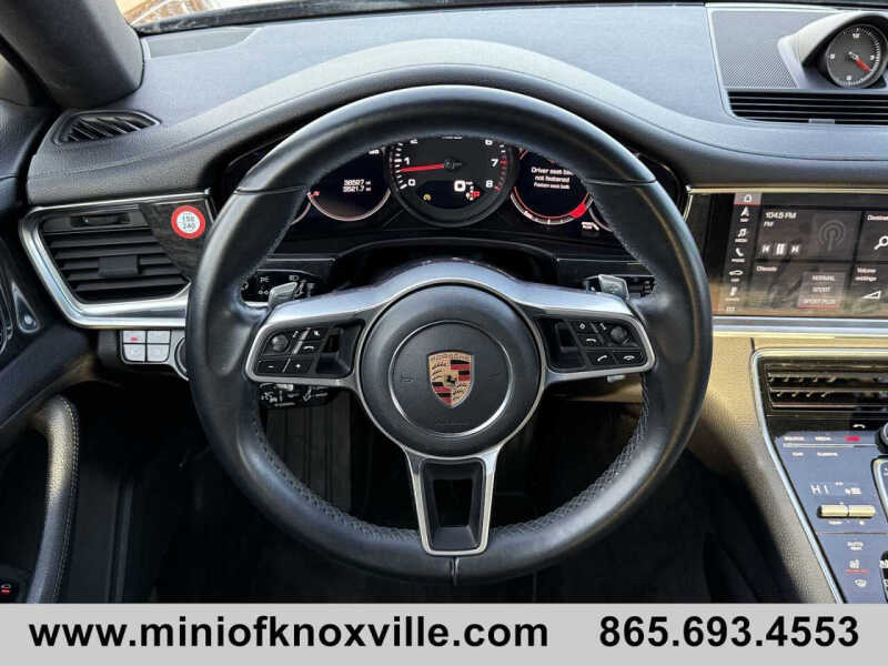 2018 Porsche Panamera 4