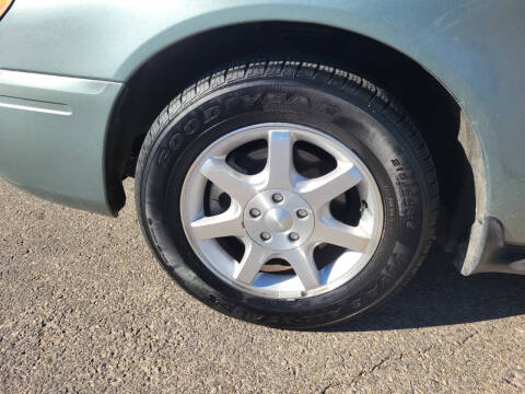 2006 Ford Taurus SEL