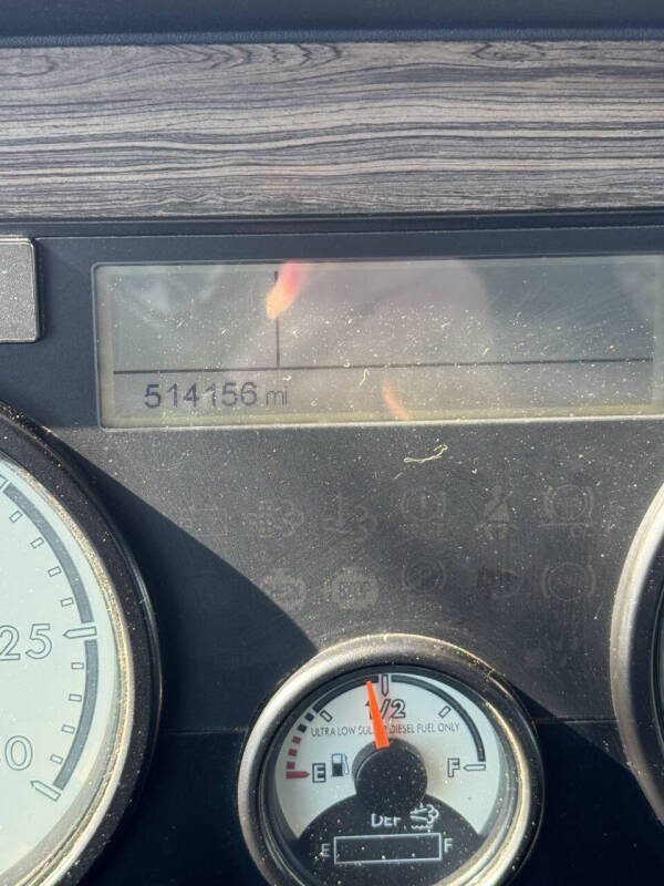 2017 Freightliner 122SD
