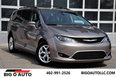 2017 Chrysler Pacifica for sale at Big O Auto LLC in Omaha NE