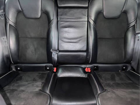 2018 Volvo XC60 T5 R-Design