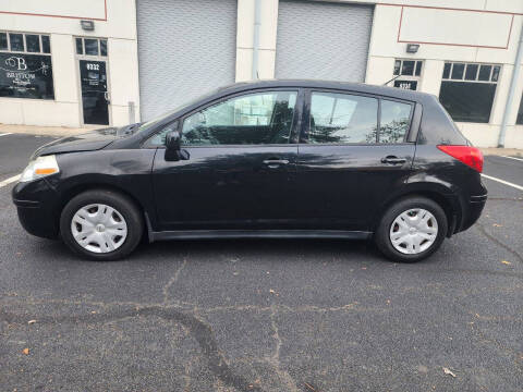 2011 Nissan Versa 1.8 S