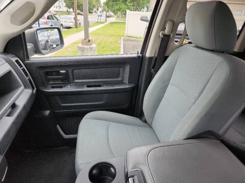 2017 RAM 1500 Express