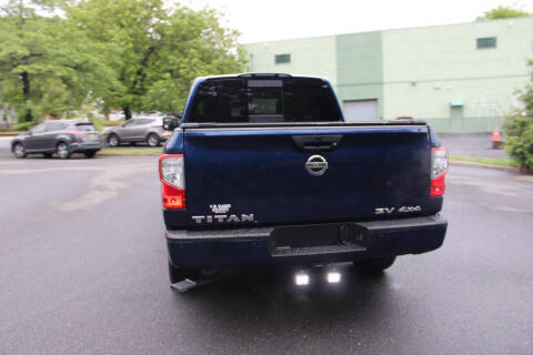 2018 Nissan Titan SV