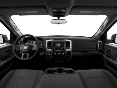 2017 RAM 1500 SLT