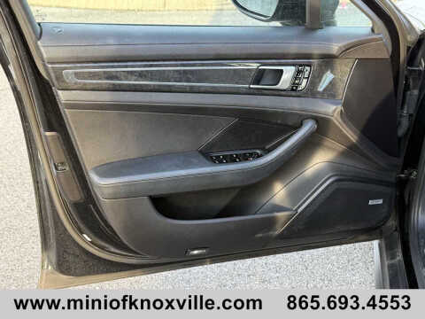 2018 Porsche Panamera 4