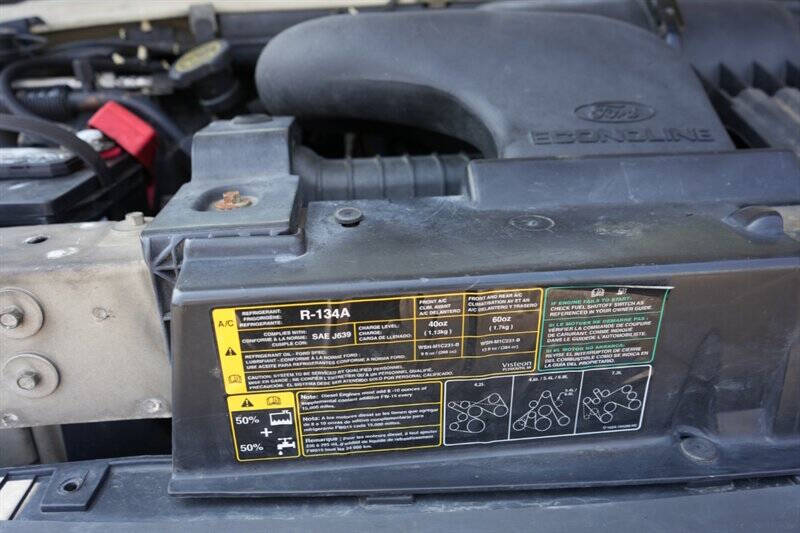 2006 Ford E-Series E-350 SD