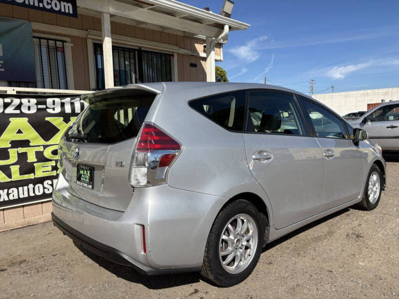 2015 Toyota Prius v