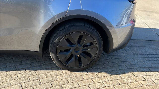 2025 Tesla Model Y Long Range