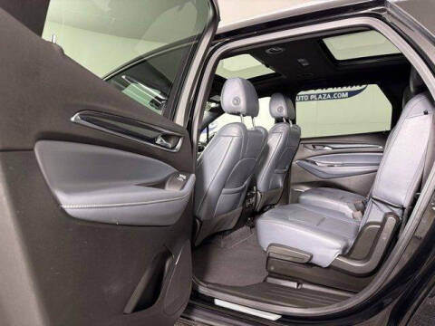 2022 Buick Enclave Essence