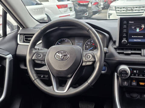 2021 Toyota RAV4 Hybrid XLE
