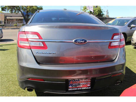 2014 Ford Taurus SE