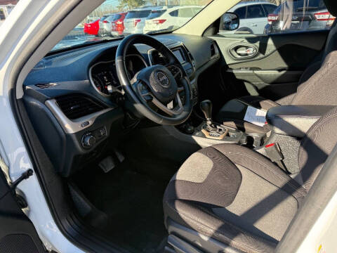 2014 Jeep Cherokee Sport