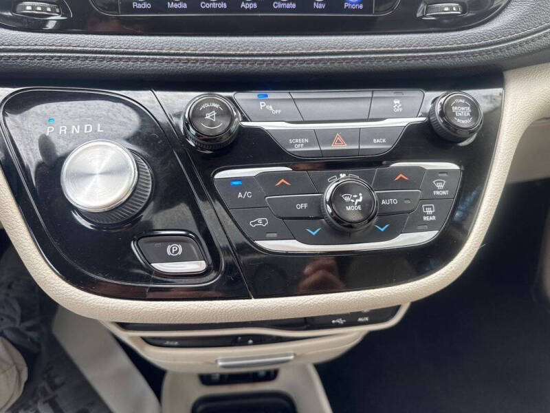 2017 Chrysler Pacifica Limited