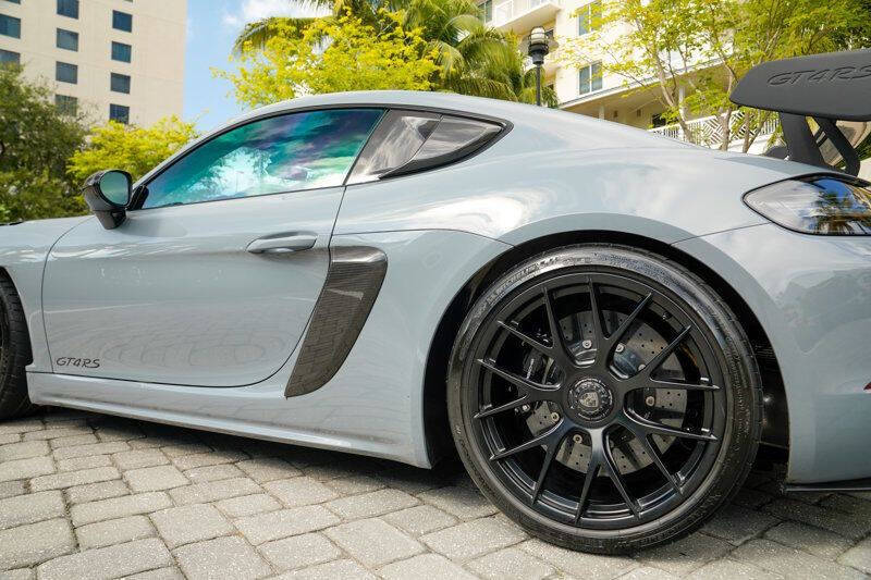 2024 Porsche 718 Cayman GT4 RS