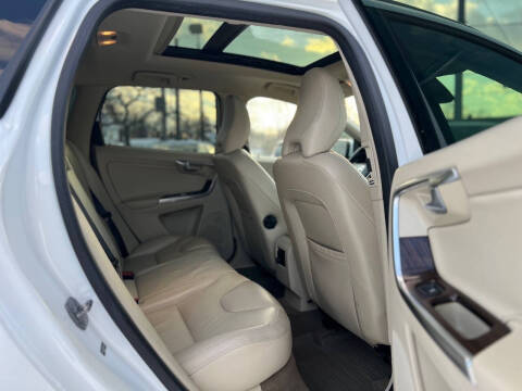 2014 Volvo XC60 T6 Premier Plus