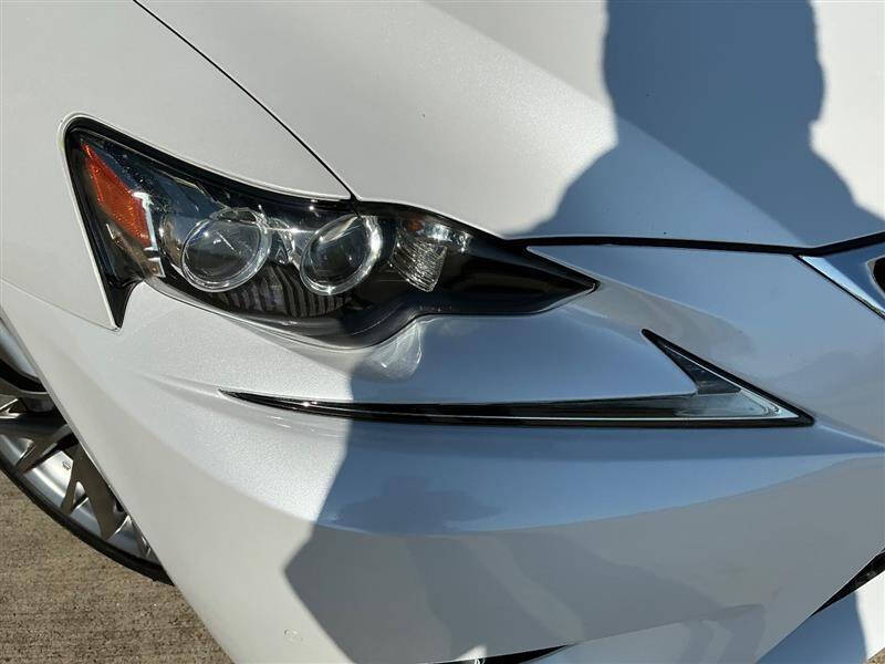 2016 Lexus IS 200t