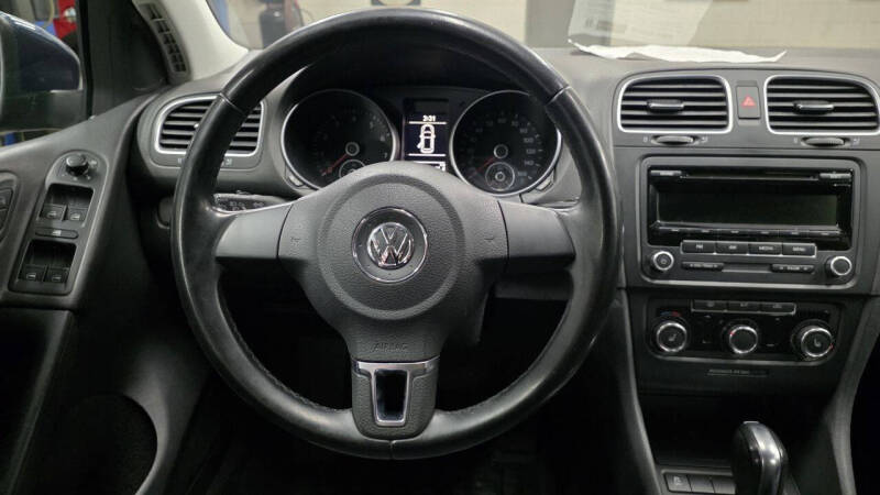2013 Volkswagen Golf 2.5L PZEV