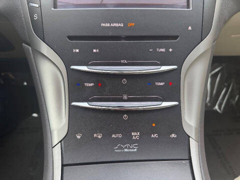 2013 Lincoln MKZ