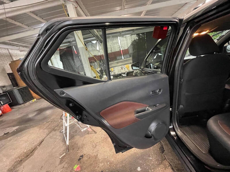 2019 Nissan Kicks SR