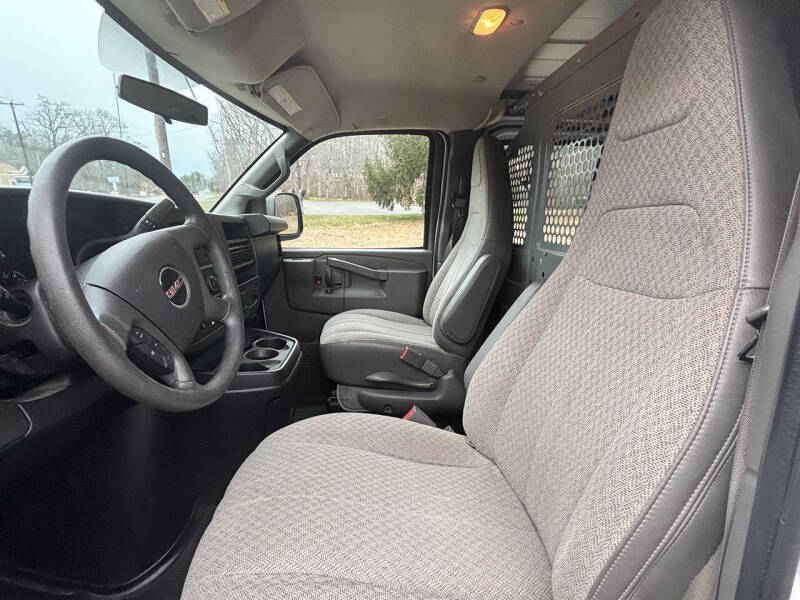 2017 GMC Savana 2500