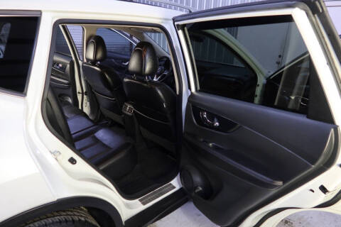 2017 Nissan Rogue SL