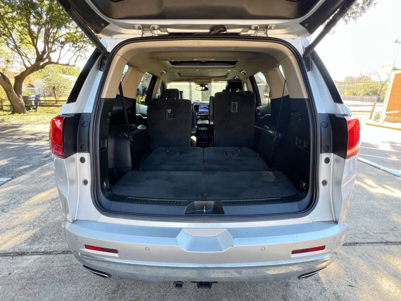 2017 GMC Acadia Denali