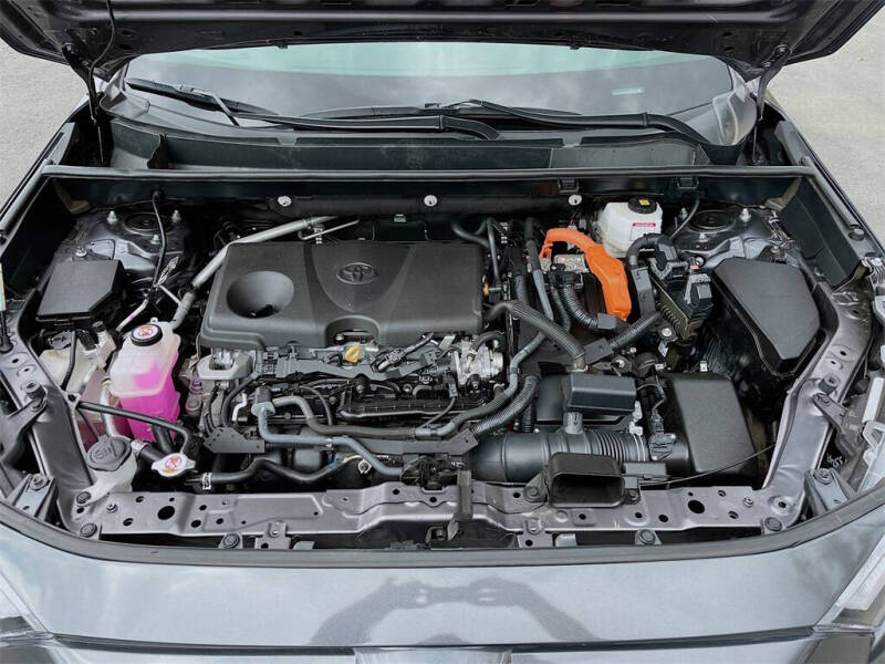 2022 Toyota RAV4 Hybrid SE