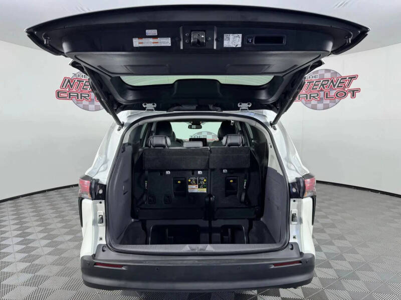 2021 Toyota Sienna XLE 7-Passenger