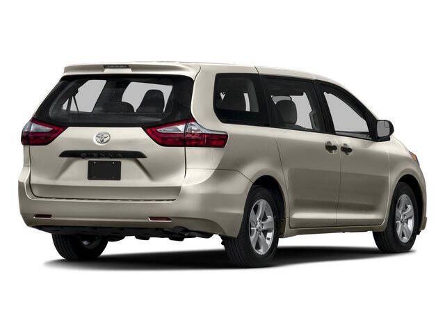 2017 Toyota Sienna L 7-Passenger