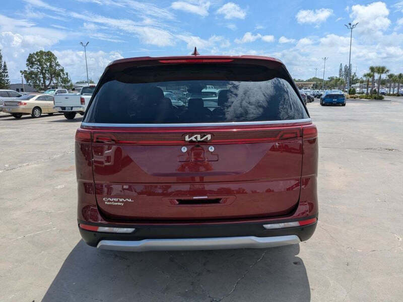 2024 Kia Carnival