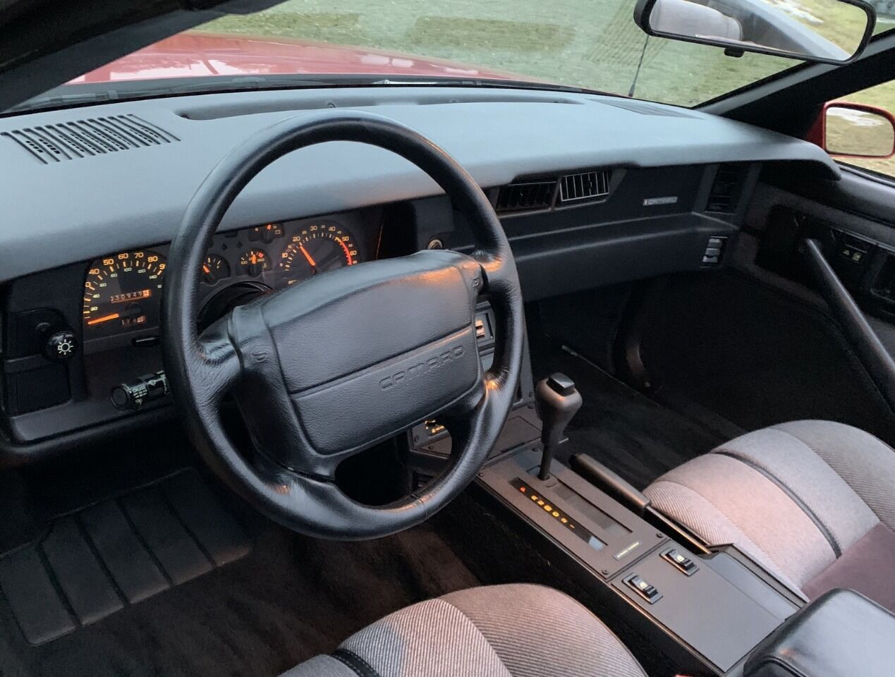 1991 Chevrolet Camaro 26