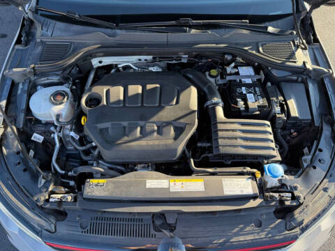 2024 Volkswagen Golf GTI SE