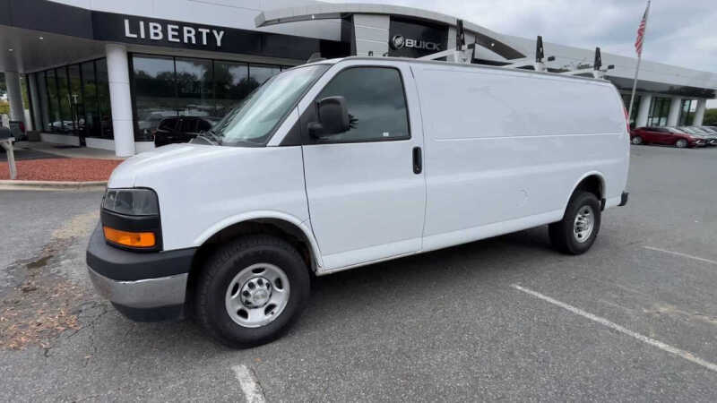 2022 Chevrolet Express 3500