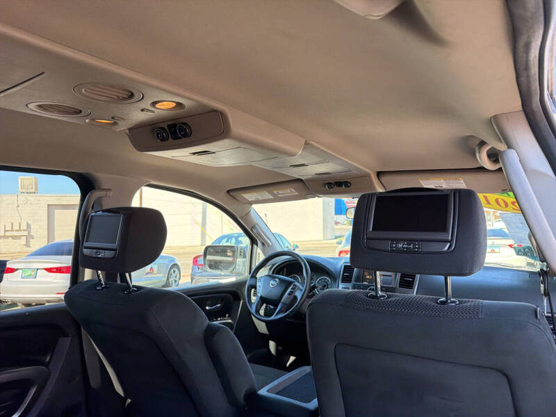 2015 Nissan Armada SV