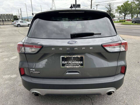 2022 Ford Escape SE