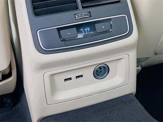 2022 Audi A4 quattro S line Prem Plus 45 TFSI