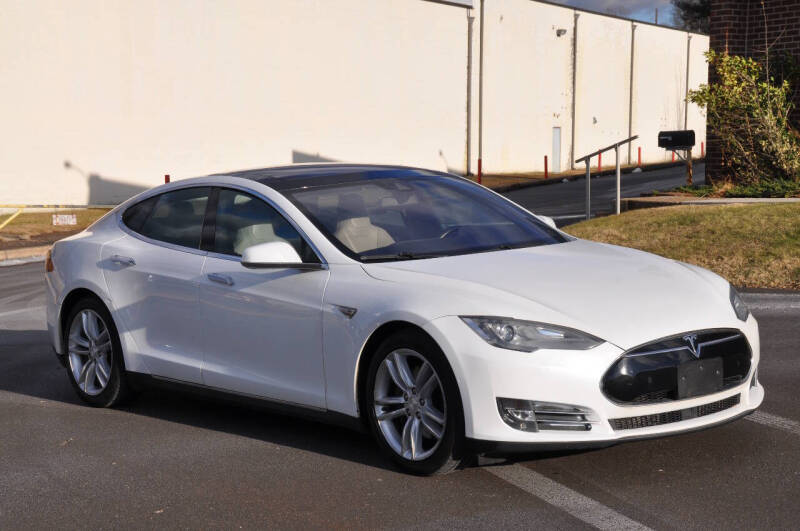 2016 Tesla Model S 70's photo