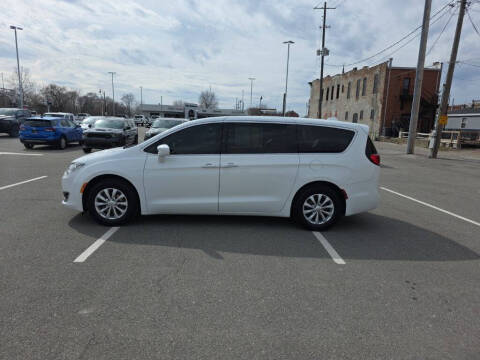 2018 Chrysler Pacifica Touring Plus