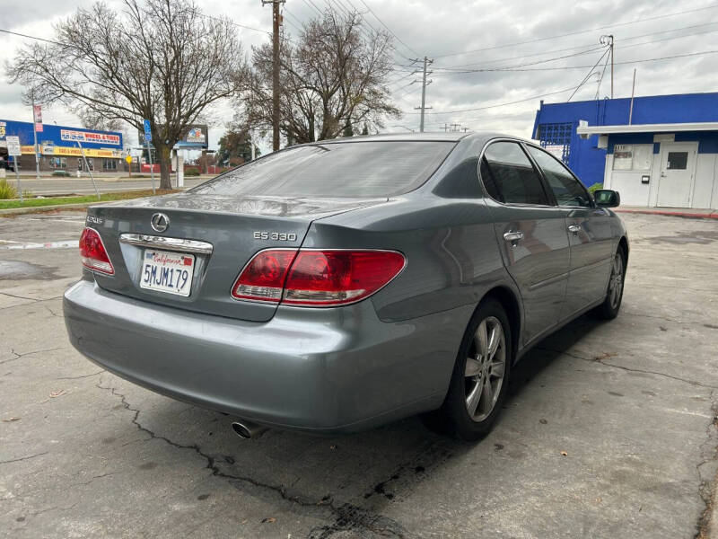 2005 Lexus ES 330