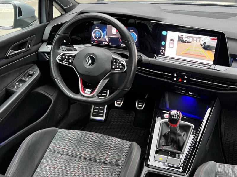 2023 Volkswagen Golf GTI SE
