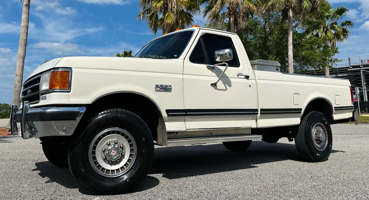 1990 Ford F-250 67