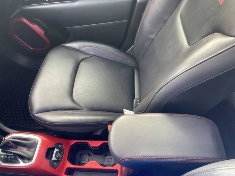 2020 Jeep Renegade Trailhawk