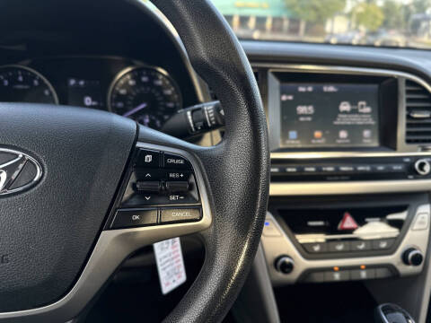 2018 Hyundai Elantra SEL