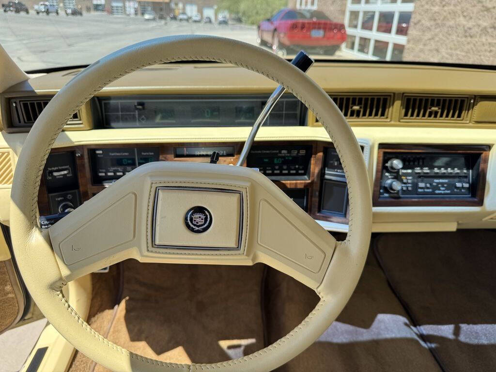 1989 Cadillac DeVille 12