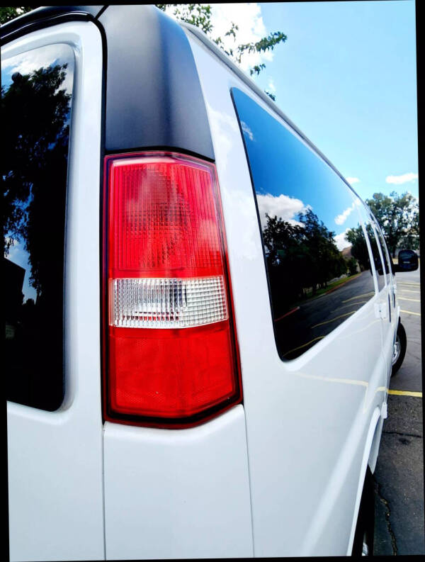 2018 Chevrolet Express LT 2500